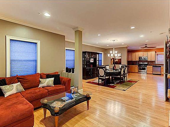 4th image of 44 Clemence St #44