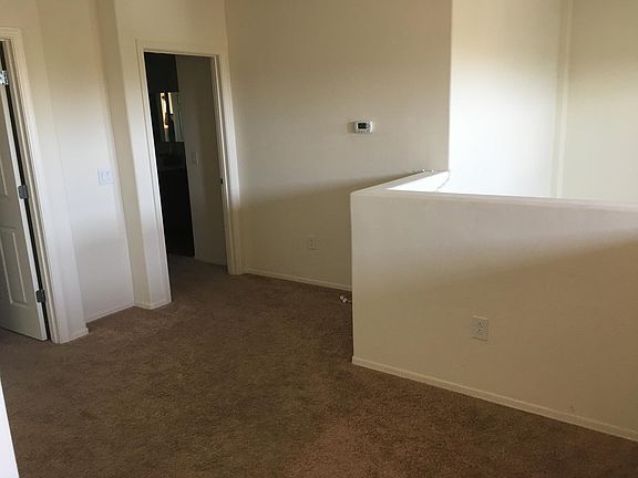 5th image of 4116 N Thurston Ln