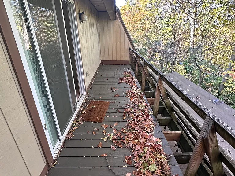 619 Cedar Ridge Ln — Photo 18