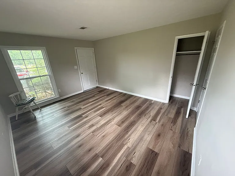 1217 Frederick Rd — Photo 6