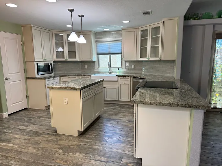 8100 E Camelback Rd #14 — Photo 7