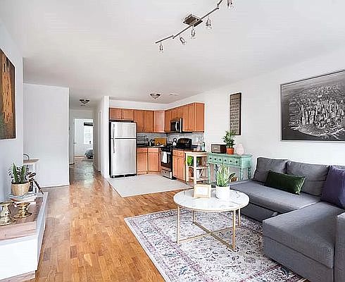 4th image of 235 Skillman Ave #2