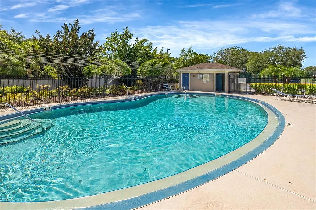 2 bed, 1.5 bath, 1184 sqft, $1,995 — Photo 4