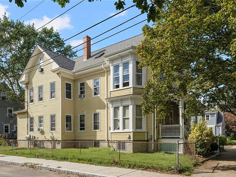183 Wood St #3 — Photo 2