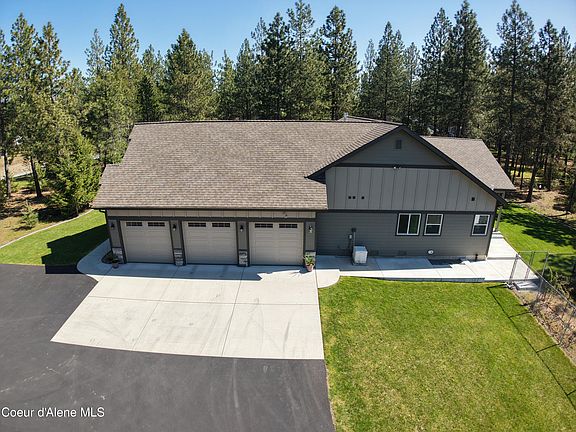 4th image of 21642 N Massif Rd