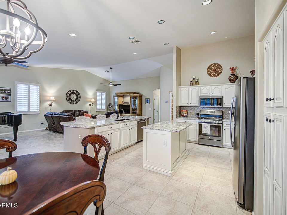 1st image of 8182 W CROCUS Drive