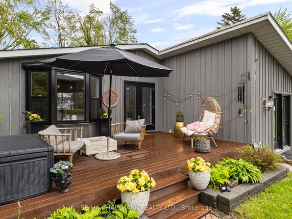 95 Lake Ave, Ramara, ON L0K 1B0