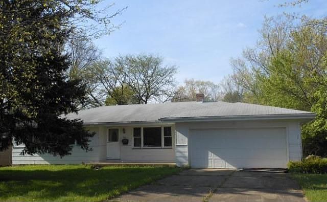 1st image of 880 Almasy Dr