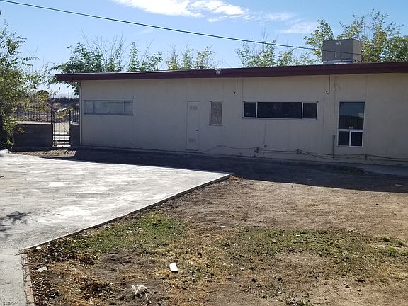 5th image of 16241 Victor St