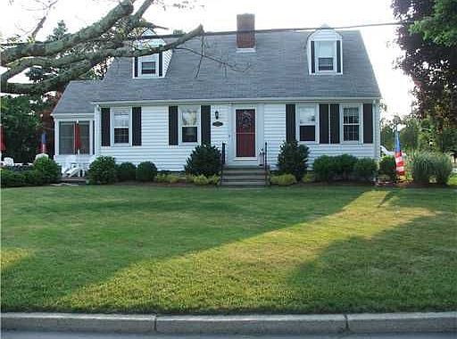 1st image of 561 Narragansett Pkwy