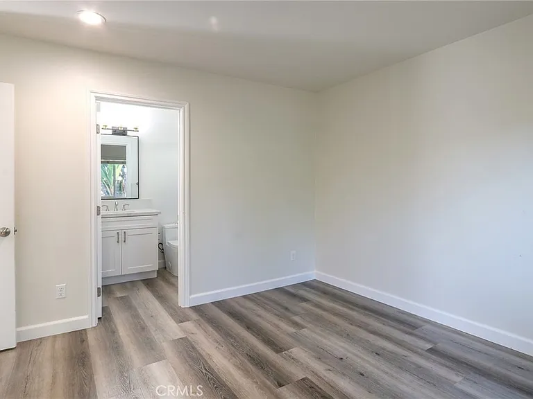 1621 Butternut Way #B — Photo 10