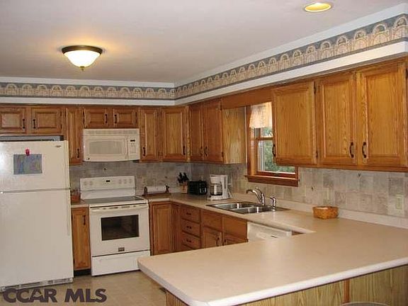 3rd image of 405 Candlewood Dr