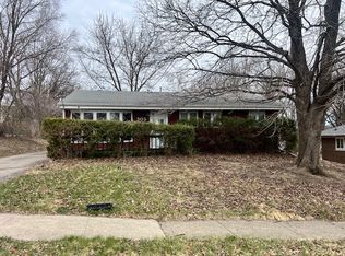 305 Hughes Ave, Des Moines, IA 50315