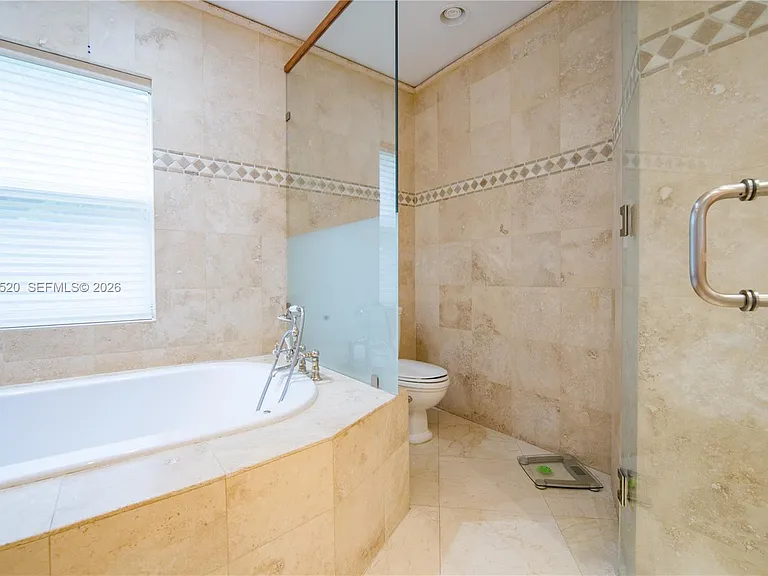 3514 Crystal Ct — Photo 18