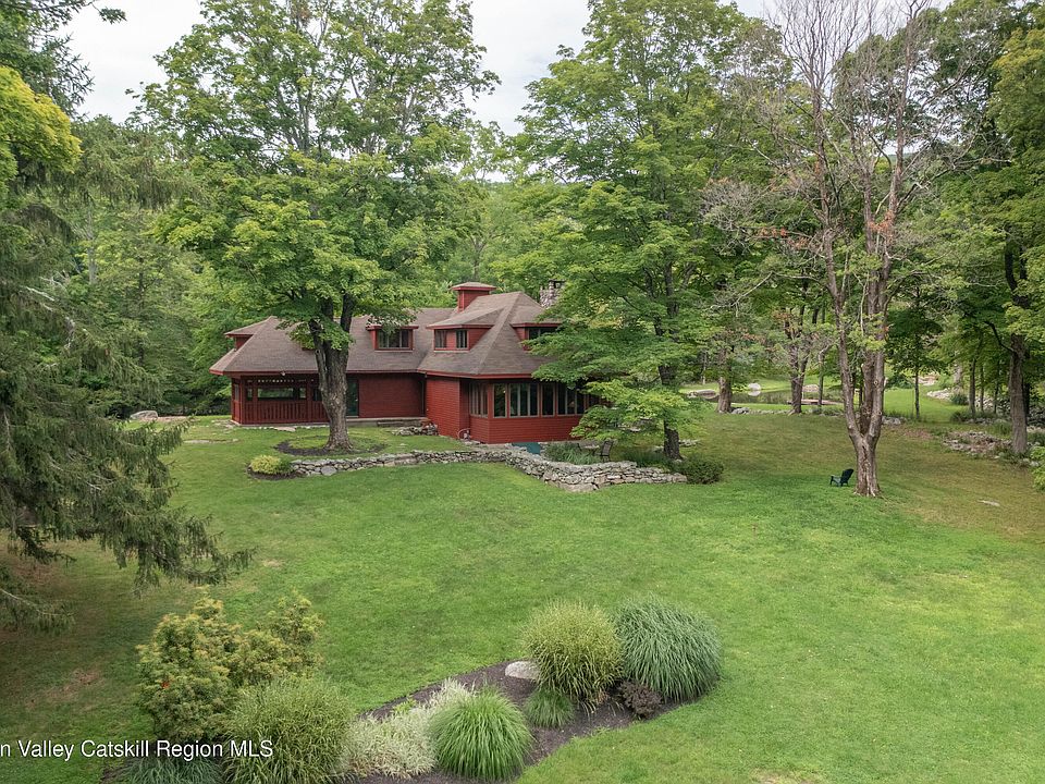 1st image of 52 Camp Ridge Road