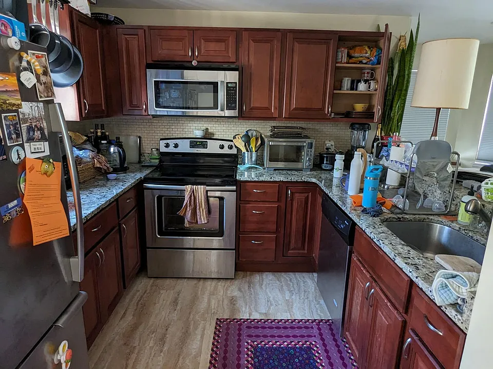 126 Gore St #4