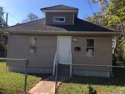 114 N 1st Ave, Bay Shore, NY, 11706