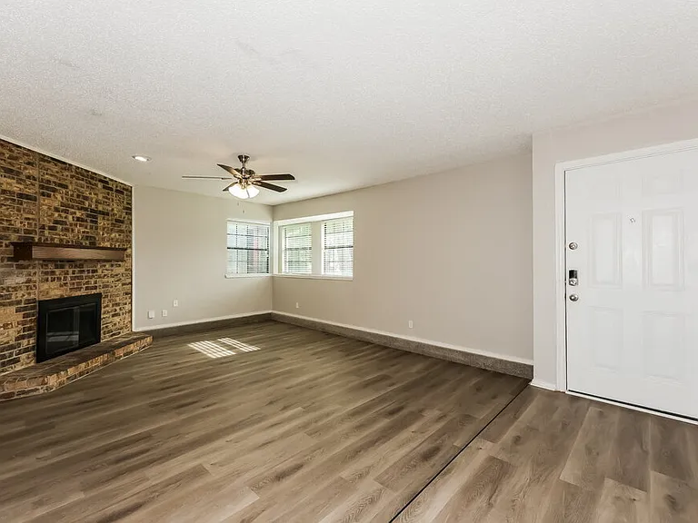 4008 Shackelford Dr — Photo 5