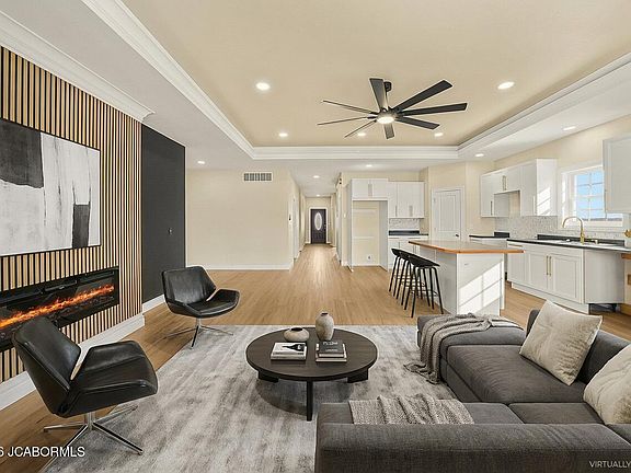 2nd image of 1830 Pinnacle Point