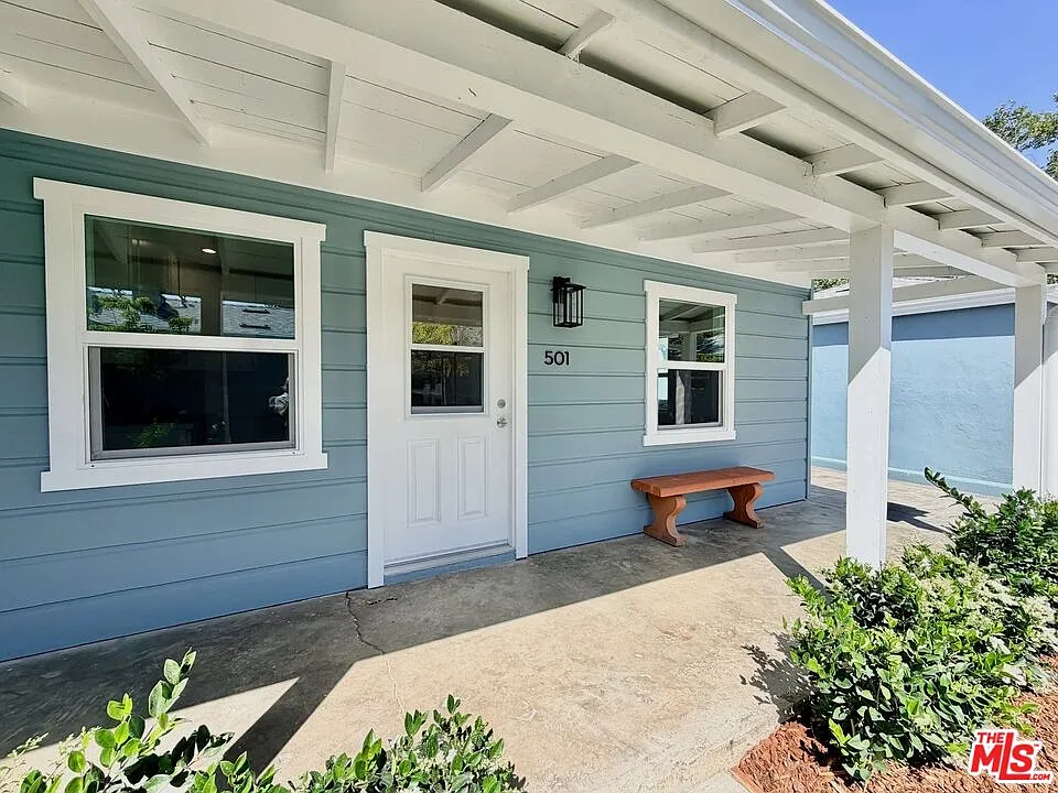 1 bed, 1.0 bath, 550 sqft, $2,695 — Photo 2