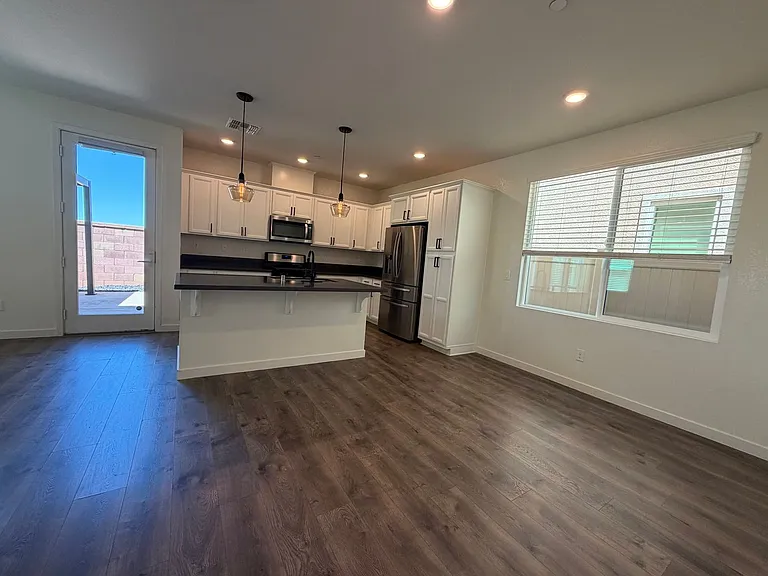3917 Aristotle Cir — Photo 44