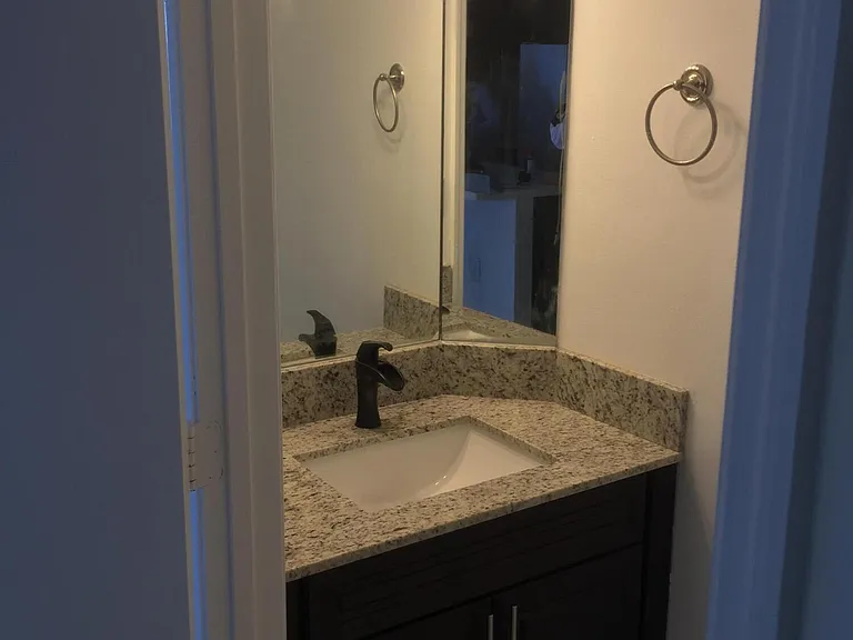 401 SW 120th Ave — Photo 3