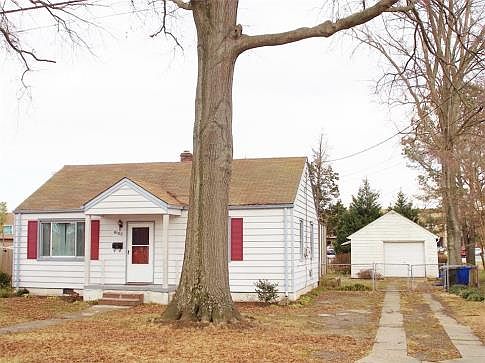 4th image of 6102 Grayson Ave