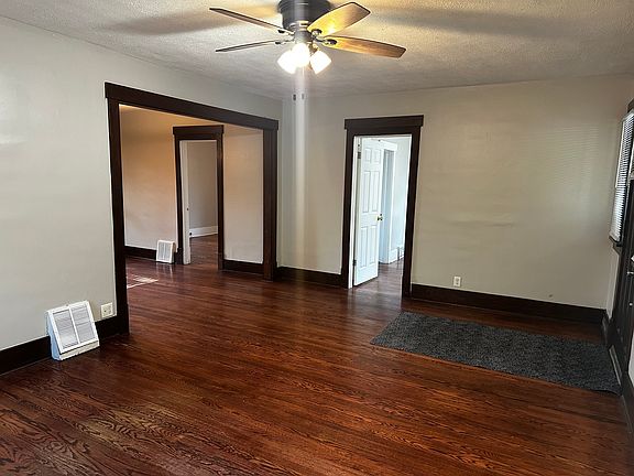 4th image of 5402 Florence Blvd