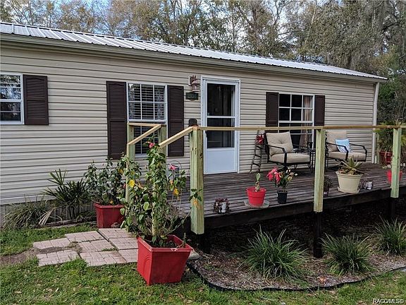 3rd image of 2034 N Retreat Dr