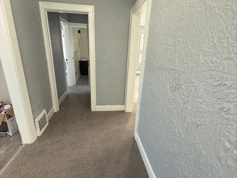 337 Van Buren Ave #1 — Photo 3