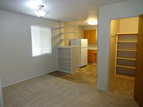 2nd image of 5492 Carlson Dr APT 6