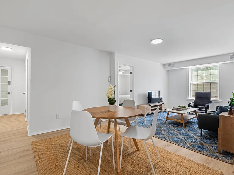 The Gallery Apartments — Photo 25