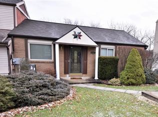 450 Sugar Maple Cir, Washington, PA 15301