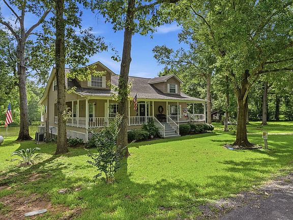 4th image of 249 Lakeshore Dr