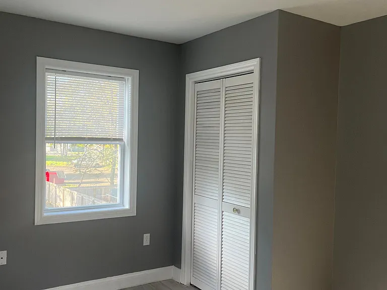 121 Flower Ave E #B — Photo 9