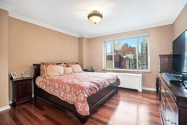 Sold by Douglas Elliman | media 6