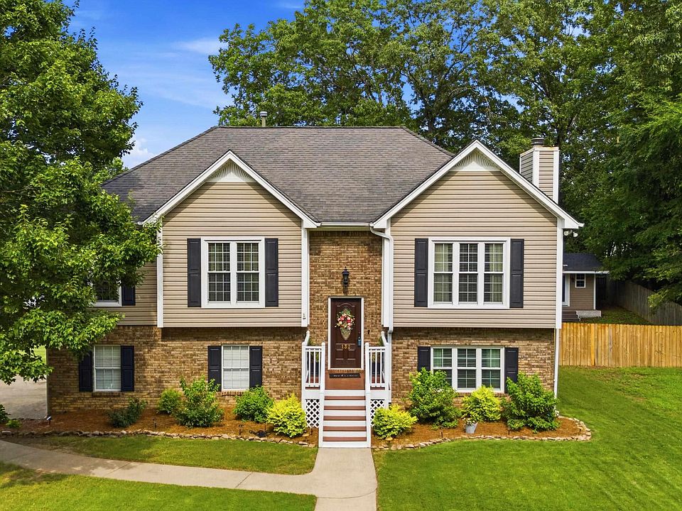 1st image of 132 Deer Run Dr
