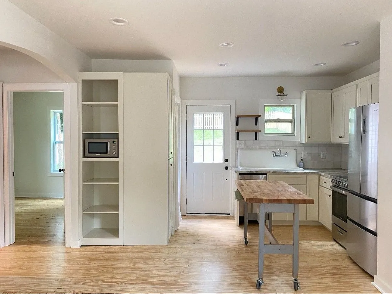 808 Wilkes St — Photo 4