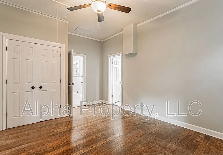 56 Hutchins St — Photo 10