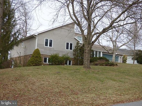 2nd image of 6111 Greenbriar Dr