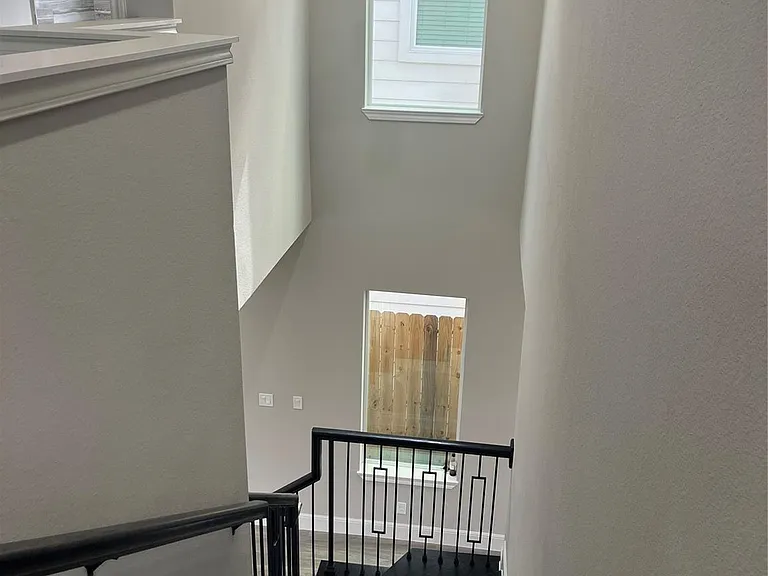 2331 Paul Quinn St — Photo 8