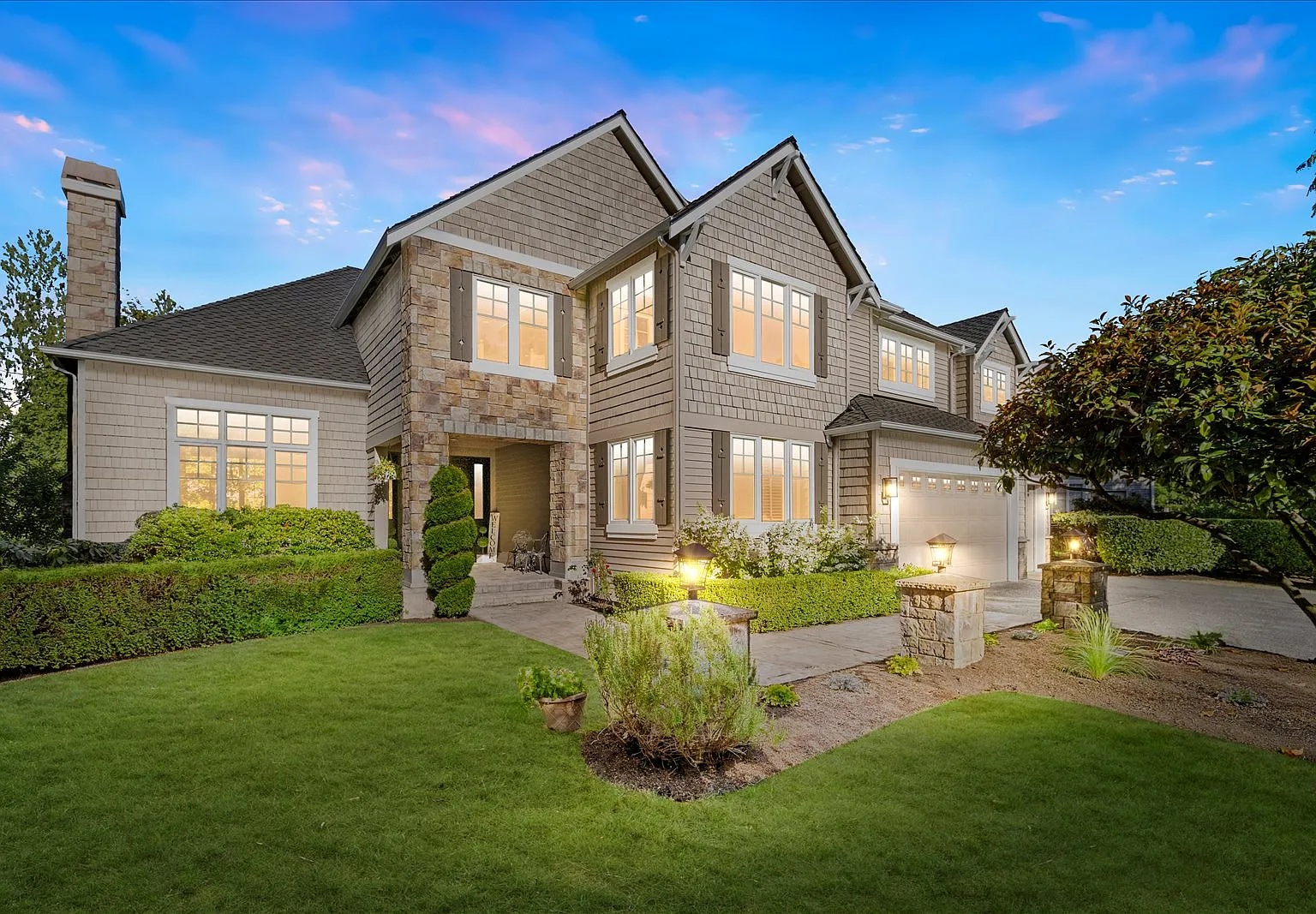 7 bed, 4.5 bath, 6200 sqft, $7,500 — Photo 1