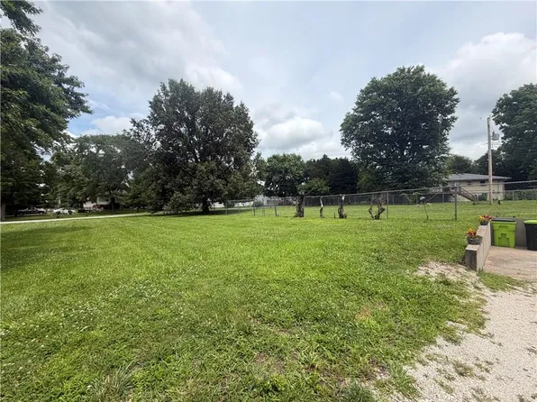 LOT 304 Eastern Ave, Belton, MO 64012