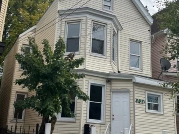 732 S 15th St, Newark City, NJ 07103