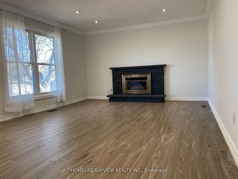 70 Beswick Dr — Photo 9