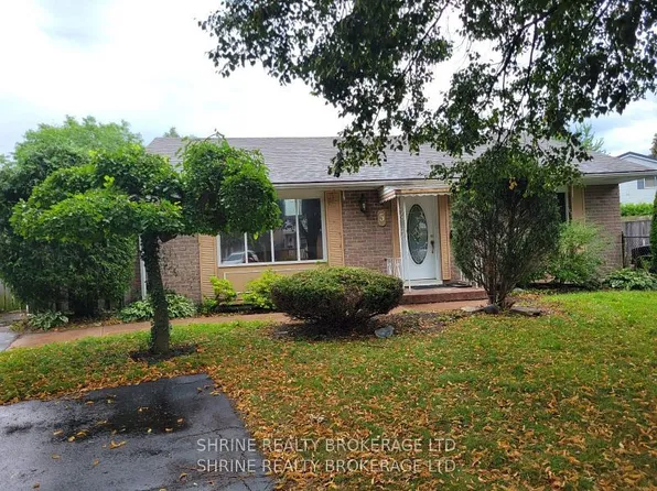 5 Caprice Cres, London, ON N5V 3L8