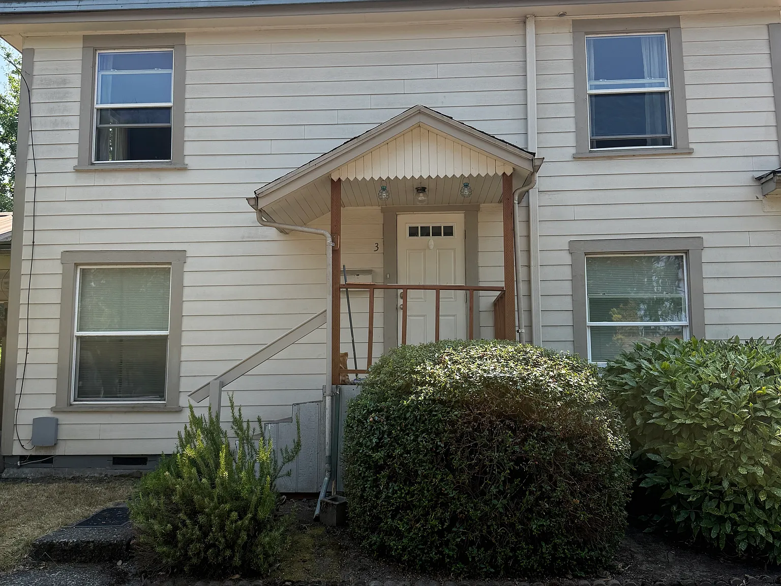 2 bed, 400 sqft, $1,250 — Photo 1