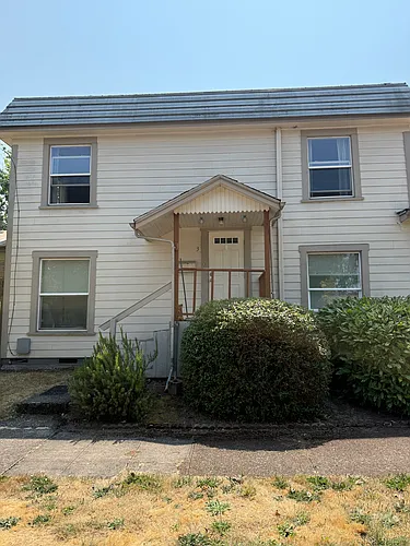939 NE Davis St #3 Photo 1