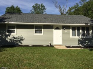 103 Cerak Ln, Clayton, NJ 08312