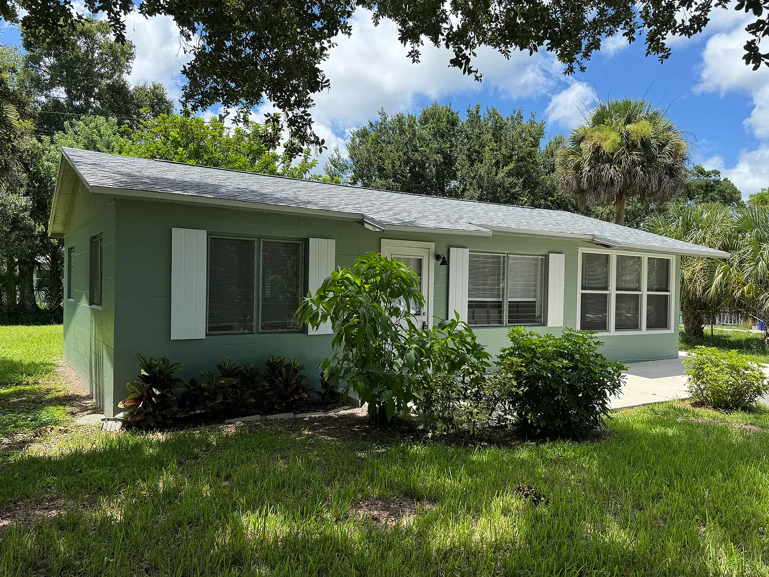 2 bed, 814 sqft, $1,850 — Photo 1